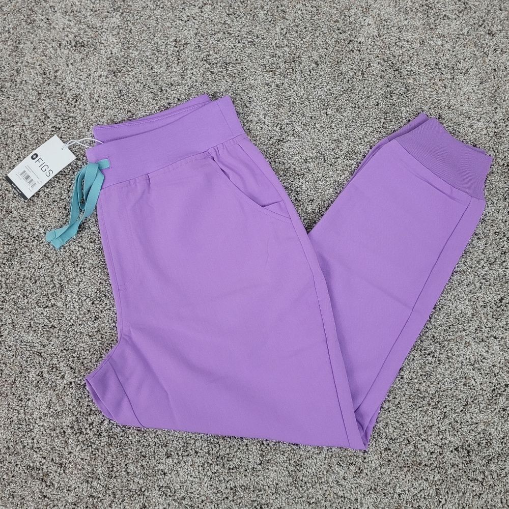 NEW Figs Zamora High Waisted Jogger Scrub Pants Womens Medium Petite Lilac Dawn